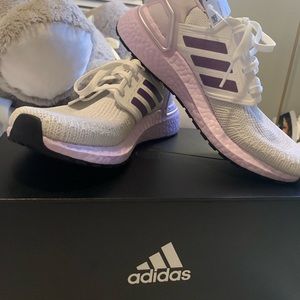 Ultraboost 20 adidas women’s running shoes!